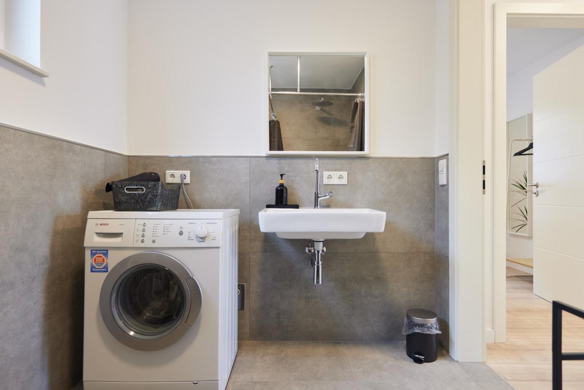 Homeme 2 I Zentral I Netflix I Kueche I Parkplatz I Kliniknah Bad Oeynhausen Buitenkant foto